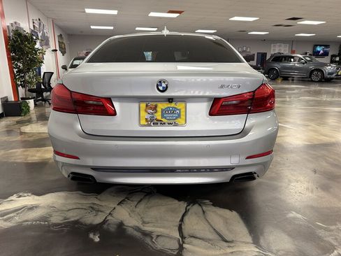 Used 2018 BMW 540i RWD image 9