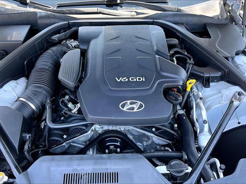 Used 2016 Hyundai Genesis 3.8 w/ Option Group 02 RWD image 33