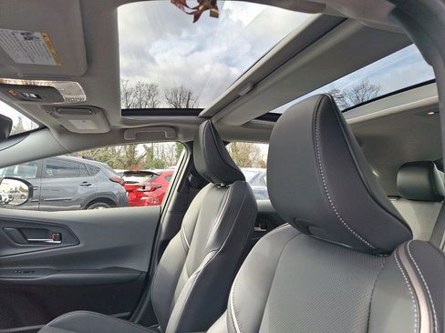 Used 2024 Toyota Prius XLE image 12