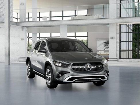 Certified 2025 Mercedes-Benz GLA 250 image 9