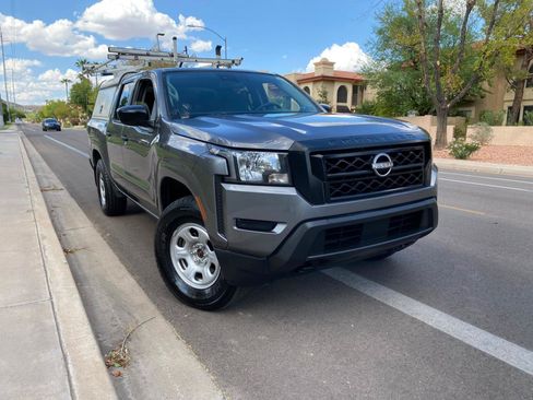 Used 2022 Nissan Frontier S w/ Technology Package AWD/4WD image 2