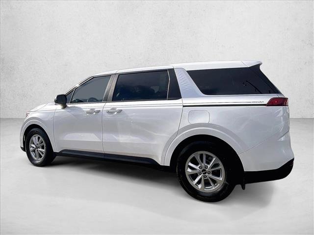 Used 2024 Kia Carnival LX FWD image 6