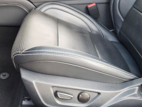 Used 2024 Ford Mustang GT Premium image 32