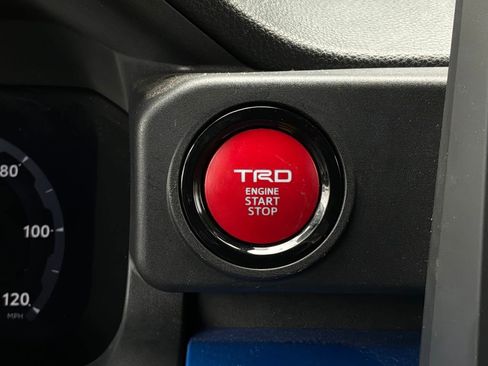 Used 2025 Toyota Tacoma TRD Off-Road AWD/4WD image 28