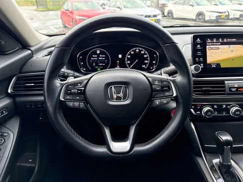 Used 2018 Honda Accord Touring image 21