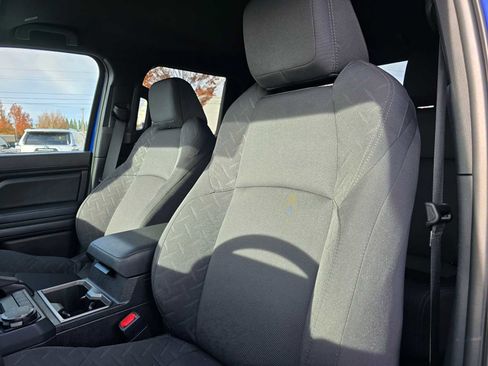 Certified 2025 Toyota Tacoma SR5 image 25