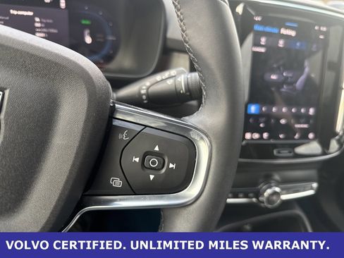 Certified 2023 Volvo XC40 Recharge Ultimate image 22