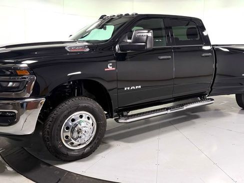 New 2026 RAM 3500 Lone Star AWD/4WD image 9