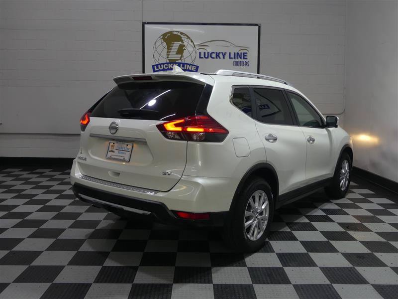 Used 2017 Nissan Rogue SV w/ SV Premium Package FWD image 10