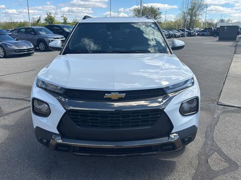 Used 2023 Chevrolet TrailBlazer ACTIV w/ Sun and Liftgate Package AWD/4WD image 9
