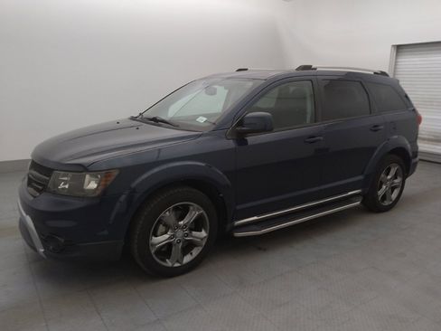 Used 2015 Dodge Journey Crossroad w/ Flexible Seating Group image 2