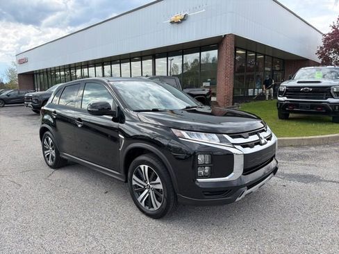 Used 2023 Mitsubishi Outlander Sport SE AWD/4WD image 1