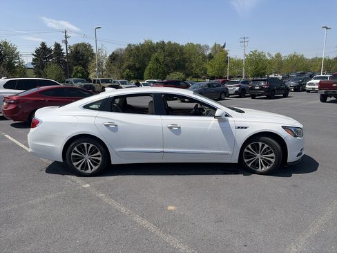Used 2017 Buick LaCrosse Premium FWD image 9