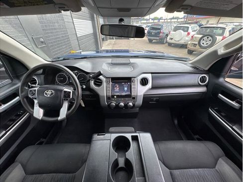 Used 2015 Toyota Tundra SR5 w/ Tow Package image 14