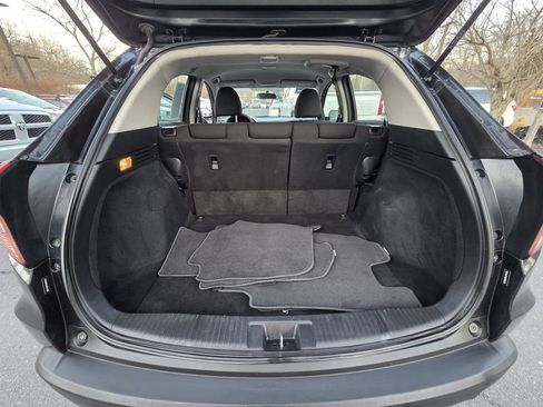 Used 2018 Honda HR-V LX image 15