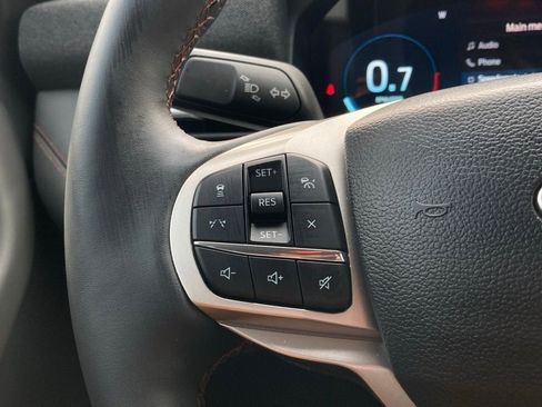 Used 2025 Ford Explorer Active w/ Active Comfort Package image 14