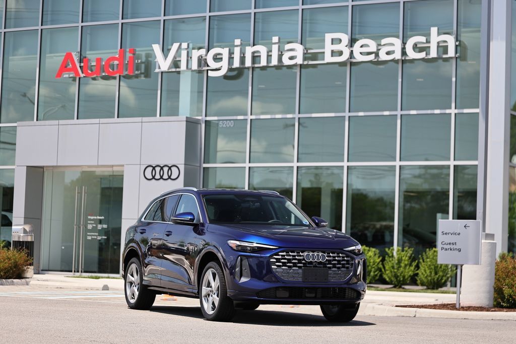 New 2026 Audi Q5 Premium AWD/4WD image 1