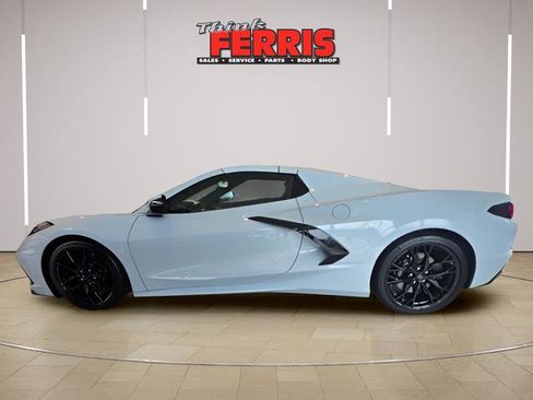 Used 2024 Chevrolet Corvette Stingray Premium Conv w/ 3LT RWD image 2
