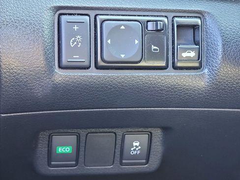 Used 2019 Nissan Sentra S image 32