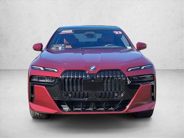 Certified 2023 BMW i7 xDrive60 AWD/4WD image 2
