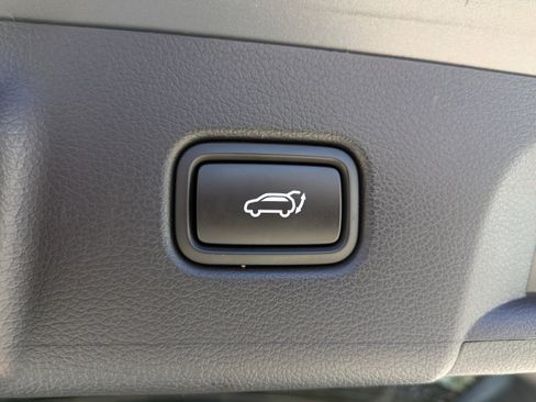 Used 2025 Hyundai Palisade Limited image 18