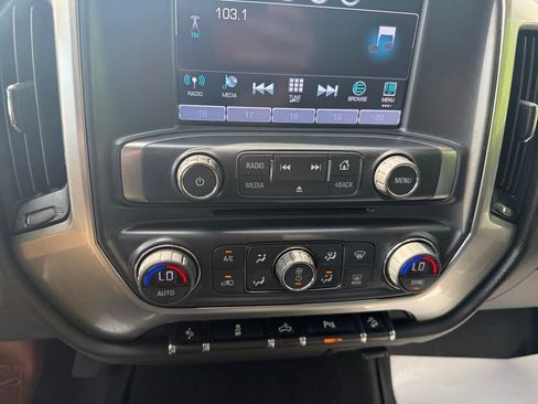 Used 2017 Chevrolet Silverado 1500 LT w/ All Star Edition AWD/4WD image 29