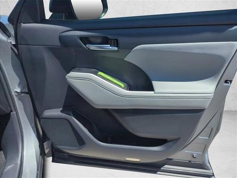 New 2026 Toyota Highlander XLE AWD/4WD image 26