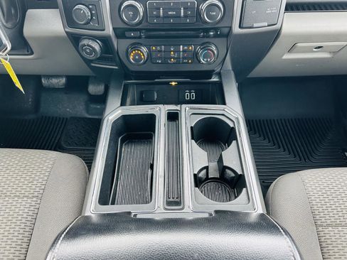 Used 2016 Ford F150 XLT w/ Equipment Group 302A Luxury image 18