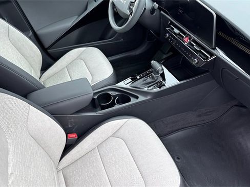 New 2026 Kia Niro SX image 19