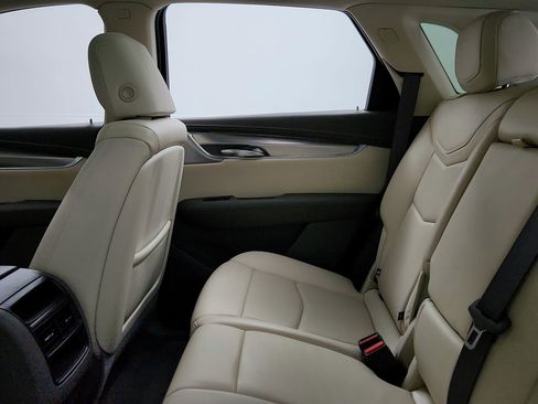 Used 2020 Cadillac XT5 Premium Luxury AWD/4WD image 25