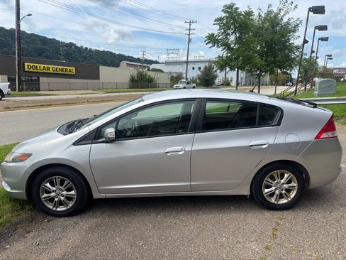 Used 2011 Honda Insight EX image 2