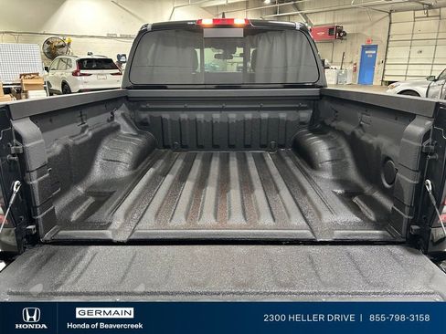 Used 2024 Nissan Frontier PRO-4X w/ Technology Package AWD/4WD image 29
