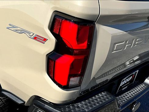 Used 2024 Chevrolet Colorado ZR2 w/ Technology Package image 28