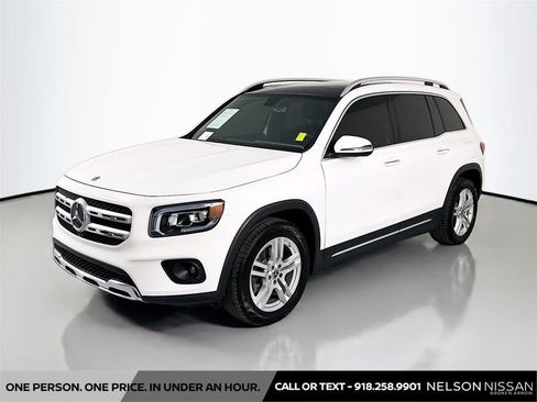 Used 2021 Mercedes-Benz GLB 250 4MATIC image 1