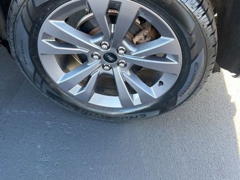 Used 2022 Ford Explorer XLT w/ Equipment Group 202A image 28