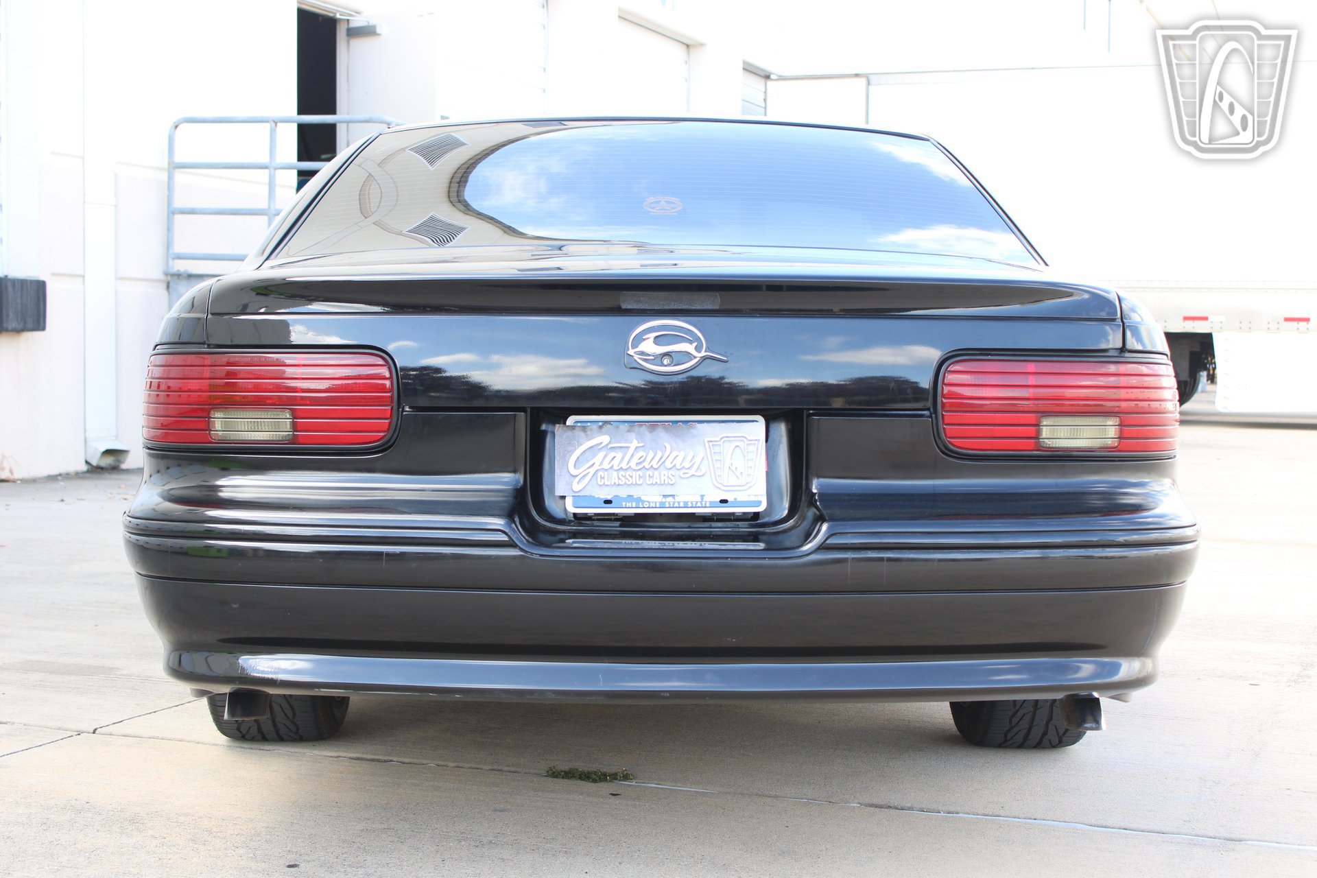 Used 1994 Chevrolet Caprice SS RWD image 12