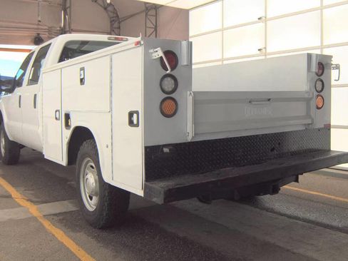 Used 2015 Ford F250 XL image 5