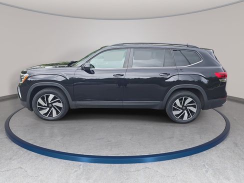 Certified 2024 Volkswagen Atlas SE FWD image 8