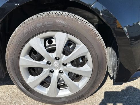 Used 2026 Toyota Corolla LE FWD image 10