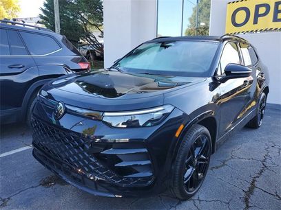 Used 2025 Volkswagen Tiguan SE R-Line