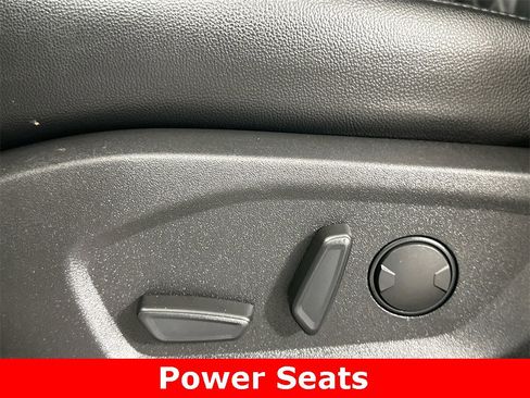 Used 2024 Ford Edge Titanium image 15