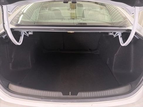Used 2024 Chevrolet Malibu LT FWD image 27