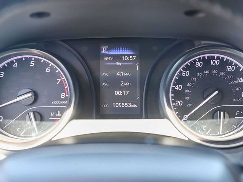 Used 2023 Toyota Camry SE FWD image 22