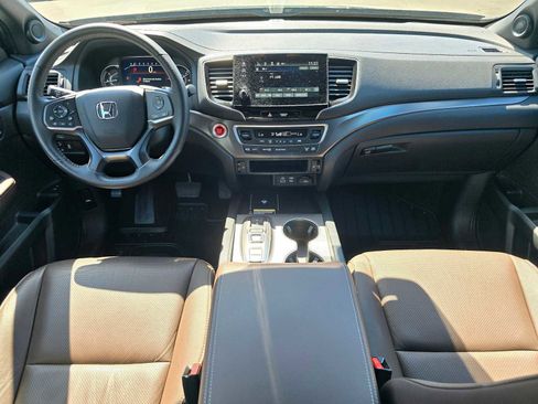 Used 2024 Honda Passport EX-L image 18