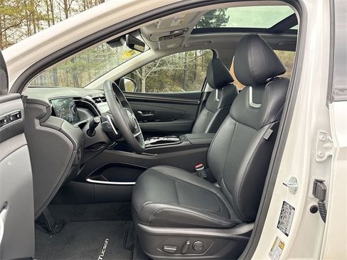 Used 2024 Hyundai Tucson Limited image 13