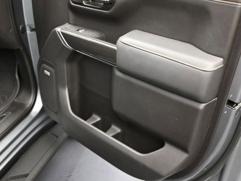 Used 2021 GMC Sierra 1500 AT4 w/ AT4 Value Package AWD/4WD image 7