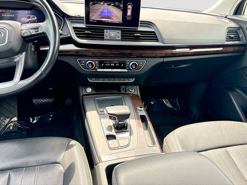 Used 2019 Audi Q5 2.0T Premium Plus w/ Premium Plus Package AWD/4WD image 18