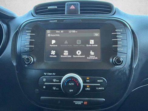 Used 2019 Kia Soul + image 19