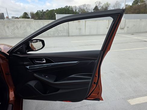 Used 2020 Nissan Maxima SR w/ Sport Mat Group image 23