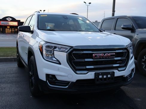 Used 2022 GMC Terrain AT4 w/ Tech Package image 11